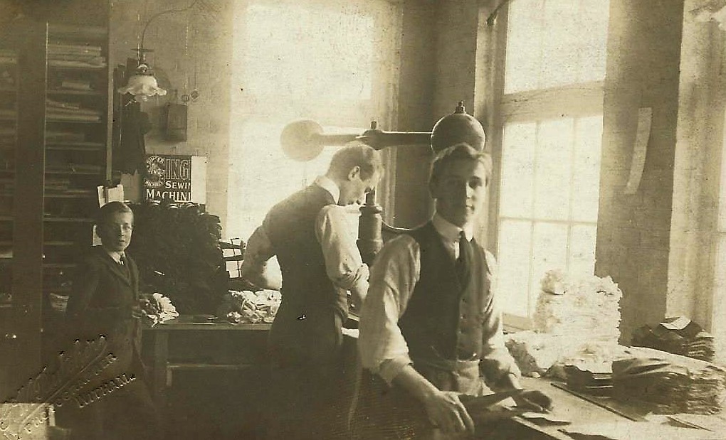 The cutting room 2nd Jan 1914