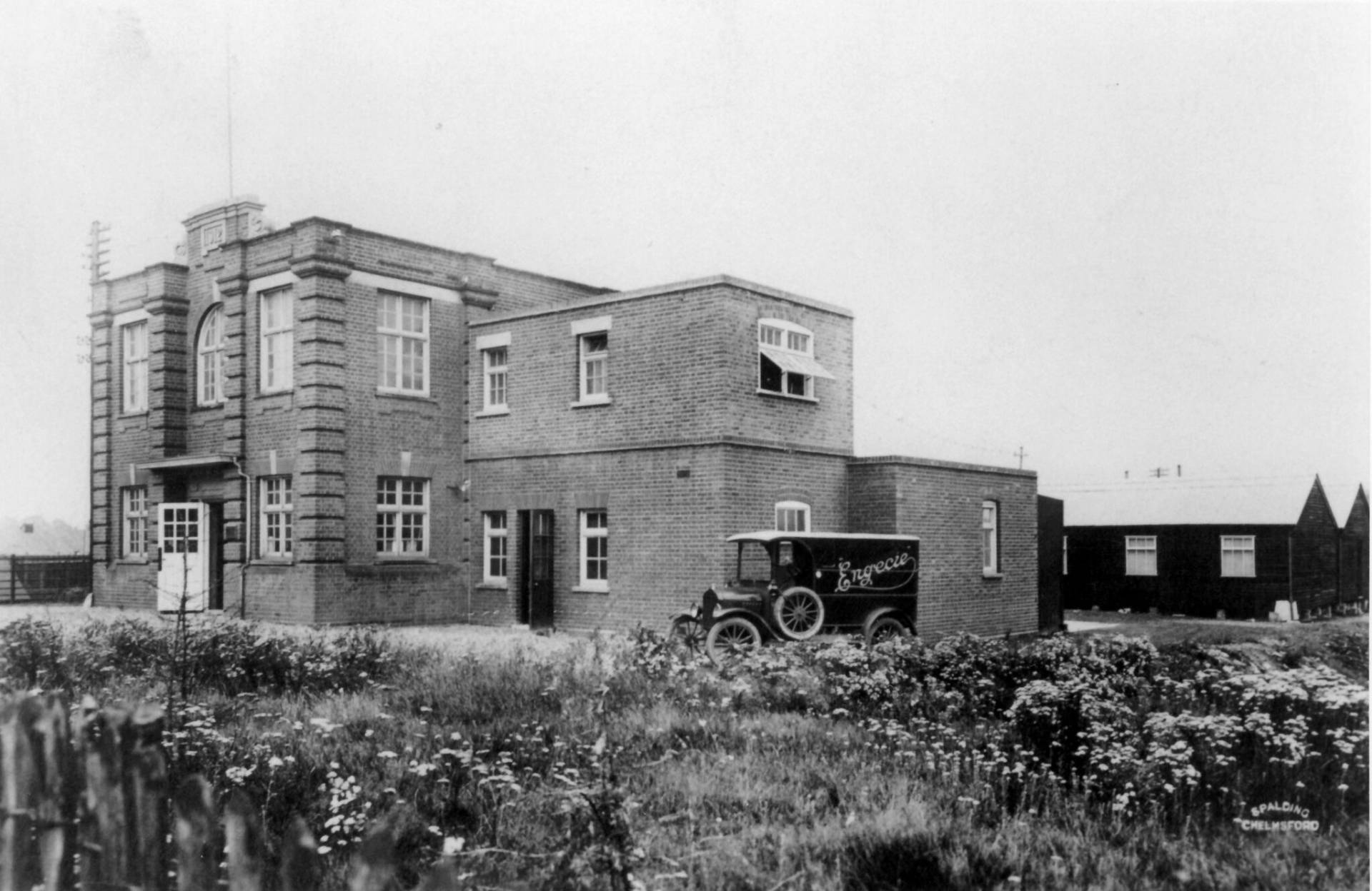 m0592-Pinkhams-glove-factory-1-Chipping-Hill-first-building-with-van-2048x1331